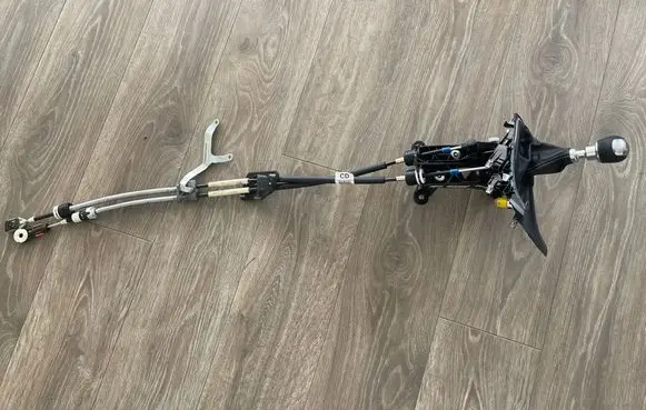 Ford Puma Gear shifter/selector L1TR7C453BGB L1BR7E395CD