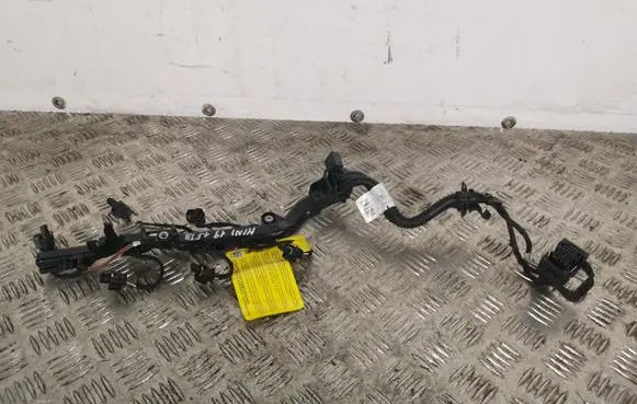 Mini Cooper Countryman F60 Engine installation wiring loom 8678975