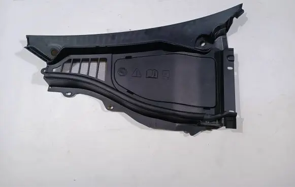 Ford Explorer VI Wiper trim LB5B-S02223-AGW