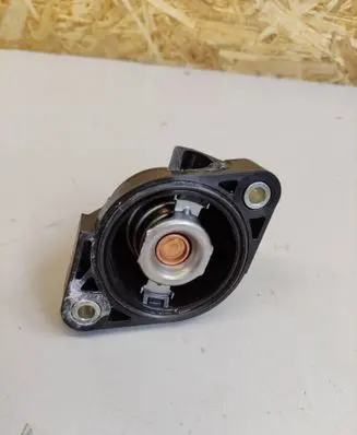 Toyota Yaris XP210 Thermostat 1603115020