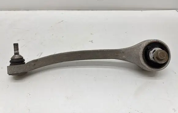 Front lower control arm/wishbone