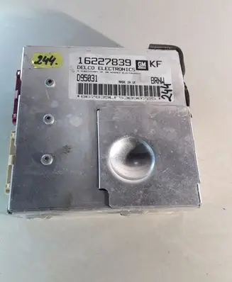 Opel Tigra A Engine control unit/module 16227839 095031