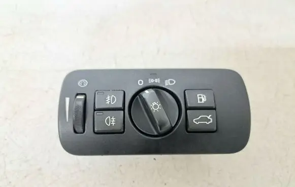 Volvo V70 Light switch 30739414