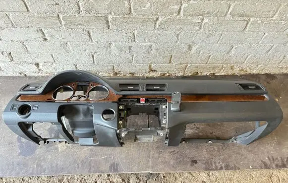 Volkswagen PASSAT B6 Dashboard 3C1857003Q