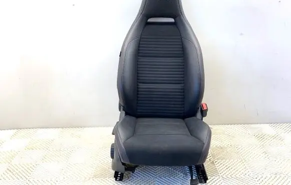 Mercedes-Benz CLA C117 X117 W117 Front passenger seat 