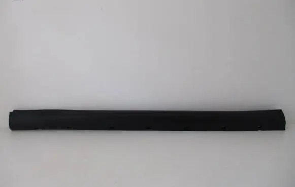Foot area side trim