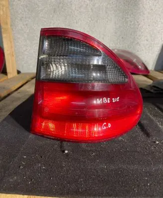 Mercedes-Benz E W210 Rear/tail lights A2108206894 5070 PY21W