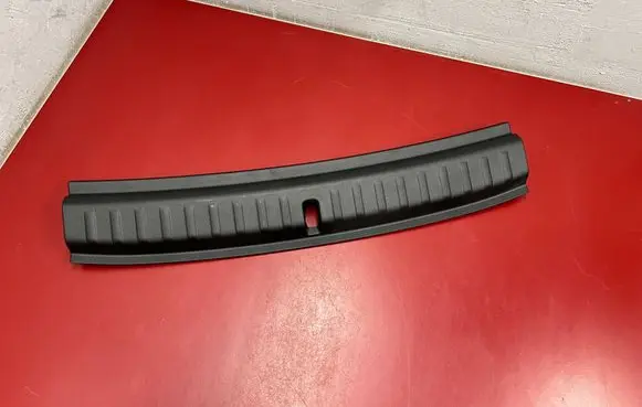 BMW X1 U11 Trunk/boot sill cover protection 9461985 514794461985