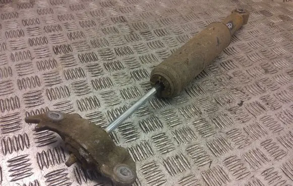 Opel Insignia A Rear shock absorber/damper