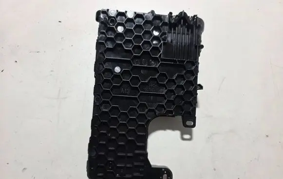 Tesla Model 3 Central body control module 156745502D