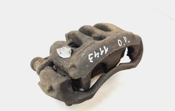 Mercedes-Benz Vito Viano W447 Front brake caliper A6394212398 928909