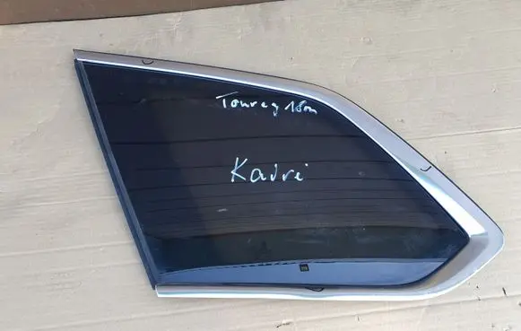 Volkswagen Touareg III Rear side window 760845295CA 760845297