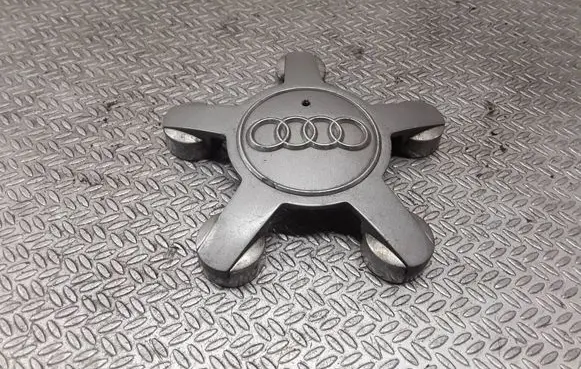 Audi A6 S6 C6 4F Original wheel cap 4F0601165