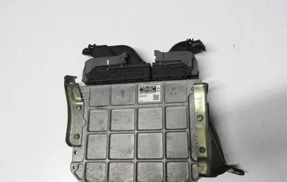 Toyota Auris 150 Engine control unit/module 8966102D91