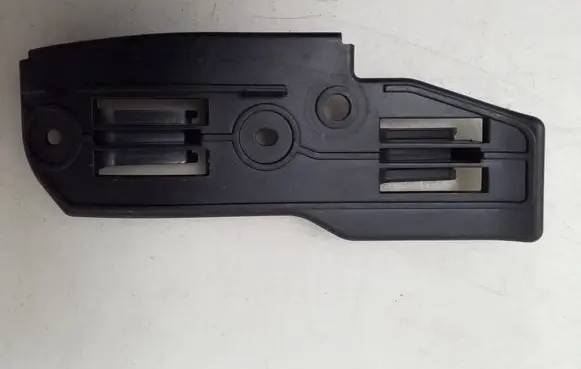 Volkswagen PASSAT B5 Front bumper mounting bracket 3B0807183E