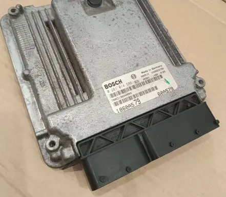 Mitsubishi Lancer VIII Engine control unit/module 1860A579 60A579 0281014586