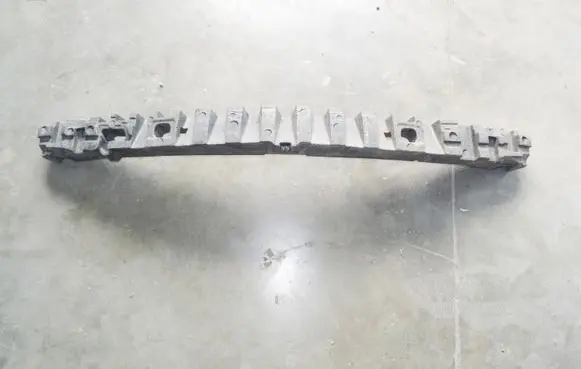 Front bumper foam support bar