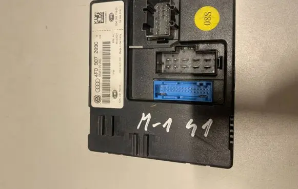 Audi A6 S6 C6 4F Comfort/convenience module 4F0907289C 4F0910289C 5DK00876203