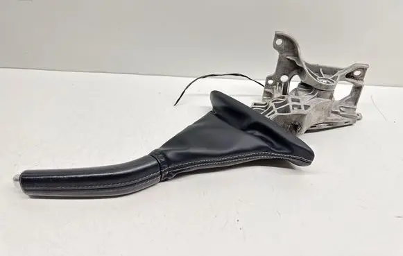 Volvo V40 Hand brake release handle 31341515 15303