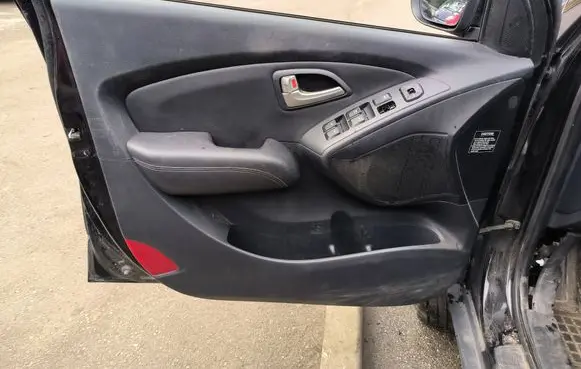 Hyundai ix35 Trunk/boot side trim panel 