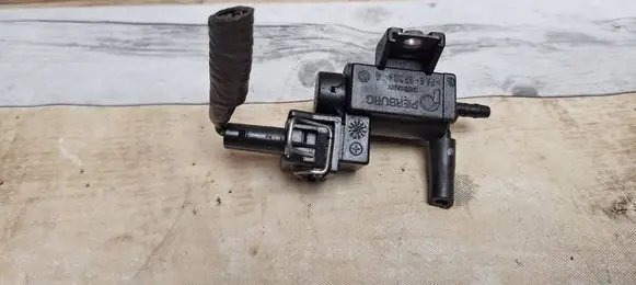 Toyota Avensis T250 Turbo solenoid valve 258600R010 72828606