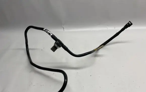 Chevrolet Camaro Vacuum line/pipe/hose 13596664