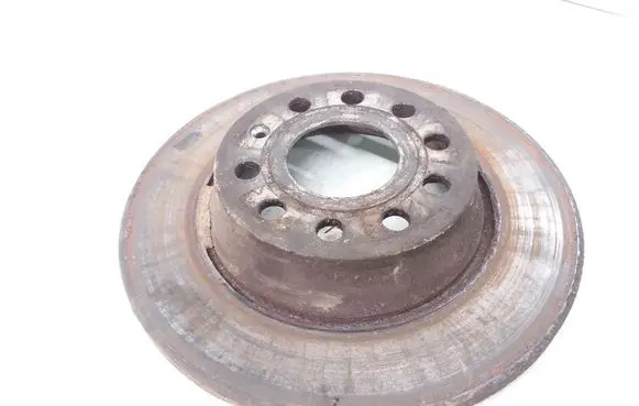Volkswagen PASSAT B7 Rear brake disc