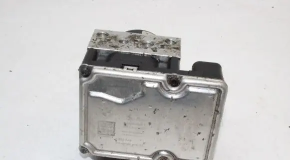 BMW X3 F25 ABS Pump 6852748 6852747