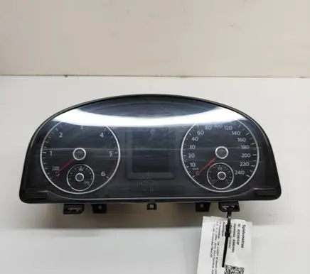 Volkswagen Caddy Speedometer (instrument cluster) 2K0920876A