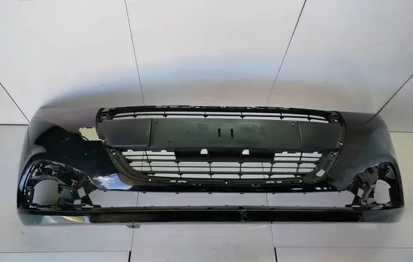 Peugeot 208 I Front bumper 9810513777