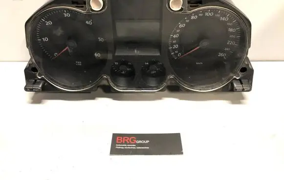Volkswagen PASSAT B6 Speedometer (instrument cluster) 3C0920851C A2C53124054 3C0920851CVD1