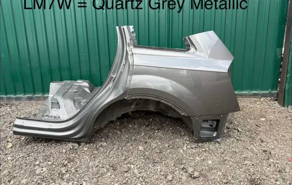 Audi Q7 4M Rear quarter panel
