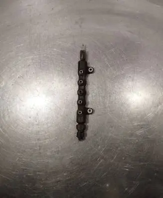 Fuel main line pipe