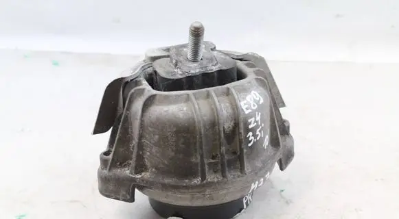 BMW Z4 E89 Engine mount bracket 6773744 22116773744