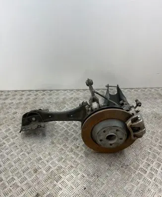 Rear wheel hub spindle/knuckle