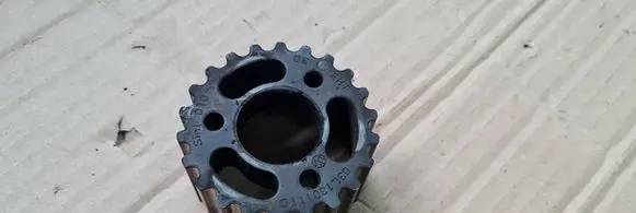 Audi A5 8T 8F Fuel pump gear (pulley) 03L130111D