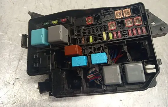 Toyota RAV 4 (XA30) Fuse box set 8266242190