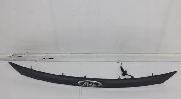 Ford Focus Tailgate trim 
