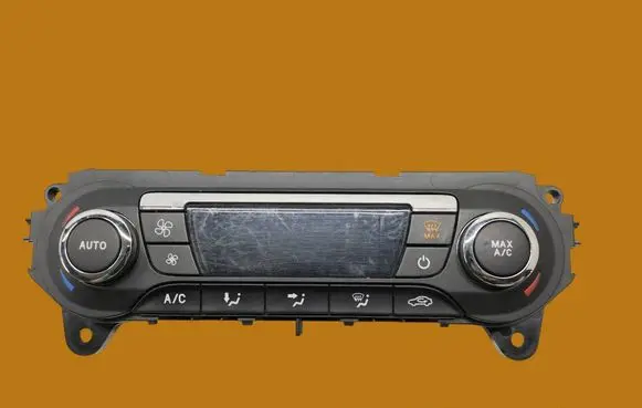 Ford Focus Climate control unit BM5T-18C612-CL