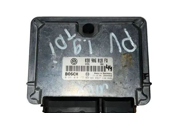 Volkswagen PASSAT B5 Engine control unit/module 038906018FQ 28SA4068 0281010172