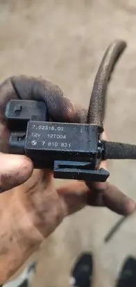 BMW 5 F10 F11 Turbo solenoid valve 70231800 12T004