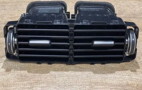 Jaguar XE Rear air vent grill GJ32014A22AA GX63014A22AB
