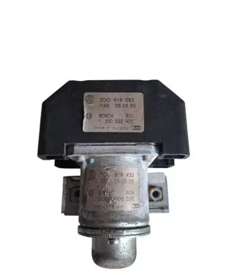 Volkswagen Phaeton Charging relay 3D0919083