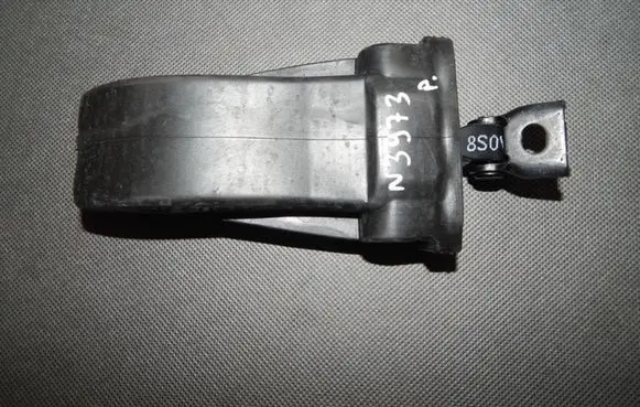Audi TT TTS RS Mk3 8S Front door check strap stopper 8V5837267