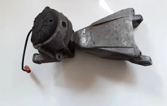 Audi Q5 SQ5 Engine mount bracket 782516141206