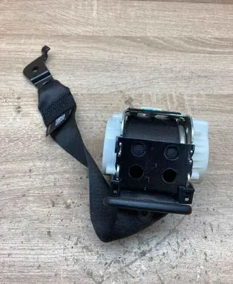 BMW 5 F10 F11 Rear seatbelt 33061262D 34079760C