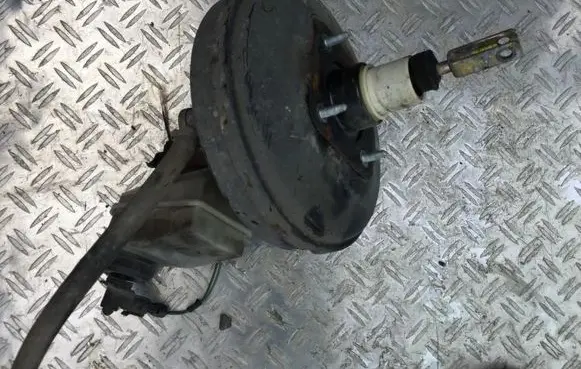 Renault Scenic I Brake booster 7700411778a