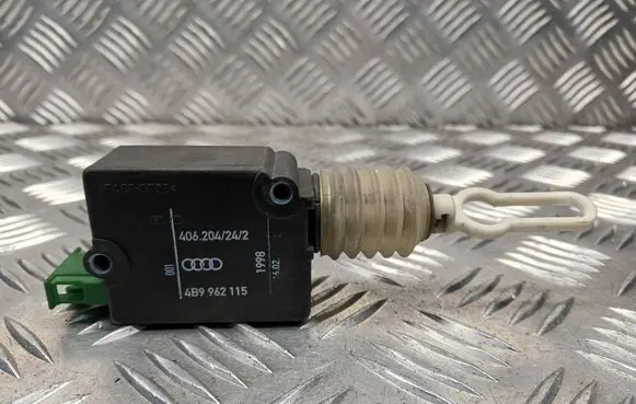 Audi A6 S6 C5 4B Central locking motor 4B9962115