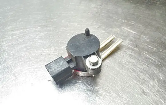 Opel Corsa D Brake pedal sensor switch 10366474