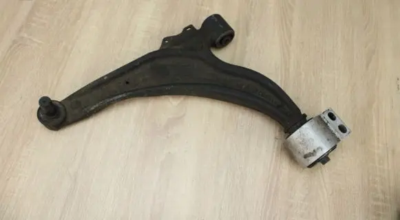 Chevrolet Orlando Front lower control arm/wishbone